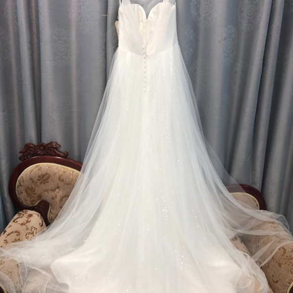 NEW Stella York for Essense of Australia, Ivory Bling Wedding Dress Size 8 - Picture 4 of 7